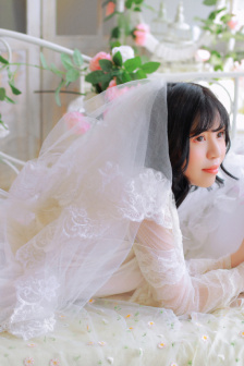 可以强互动女性脱卸衣服游戏